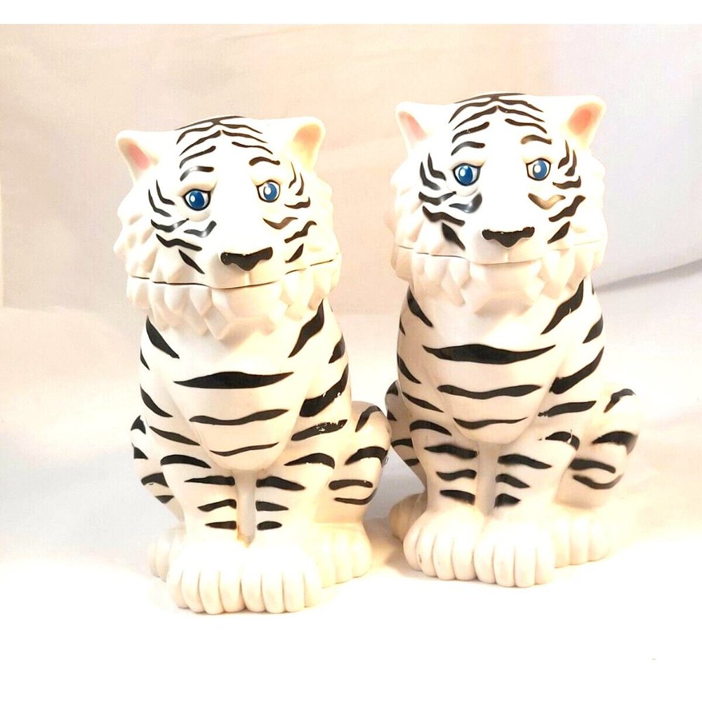 Ringling Bros Barnum & Bailey Circus WHITE TIGER Lidded Stein Mug Cup 2 set